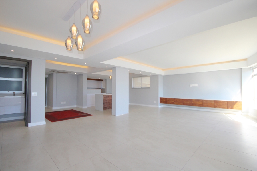 3 Bedroom Property for Sale in Three Anchor Bay Western Cape
